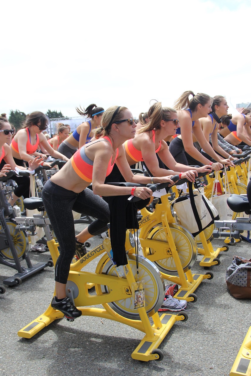 Spinning Indoor Cycling Training